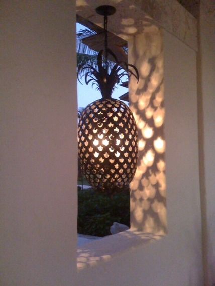 Pineapple Chandelier Foyer, Pineapple Interior Design, Pineapple Salt Lamp, Pineapple Light Fixture, Pineapple Lights, Pineapple Kitchen, Pineapple Lamp, European Style Homes, Pineapple Decor