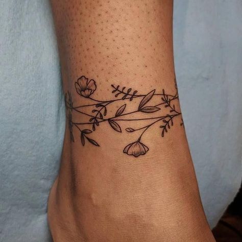 Floral Anklet Tattoo, Ankle Tattoos For Women Anklet, Floral Ankle Tattoo, Anklet Tattoos For Women, Anklet Tattoo, Henne Tattoo, Ankle Bracelet Tattoo, Ankle Tattoos For Women, Anklet Tattoos