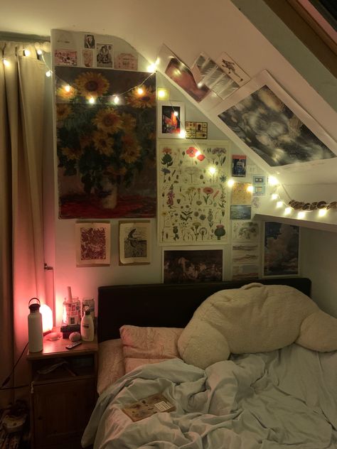 Fairy lights Fairy Lights Around Room, Dorm Fairy Lights, Fairy Lights Bedroom Ideas, Redecorating Bedroom, Fairy Lights Room, Dorm Room Lights, Attic Ideas, Fairy Lights Bedroom, Uni Room