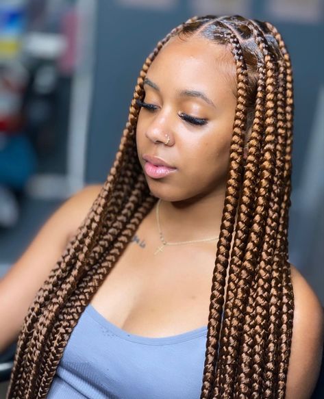 Blond Braided Hairstyles, Knotleee Box Braids Medium, Cou Leray Braids Long, Box Braids Traditional, Knowles’s Box Braids Hairstyles, Makeba Braids Styles, Long Knowles’s Braids, Braids Knotless, Large Knotless Braids Hairstyles