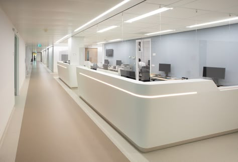 Hospital Registration, Modern Hospital Interior, Healthcare Inspiration, Nurse Station, Hospital Reception, Hospital Design Architecture, Healthcare Interior Design, Modern Hospital, Nurses Station