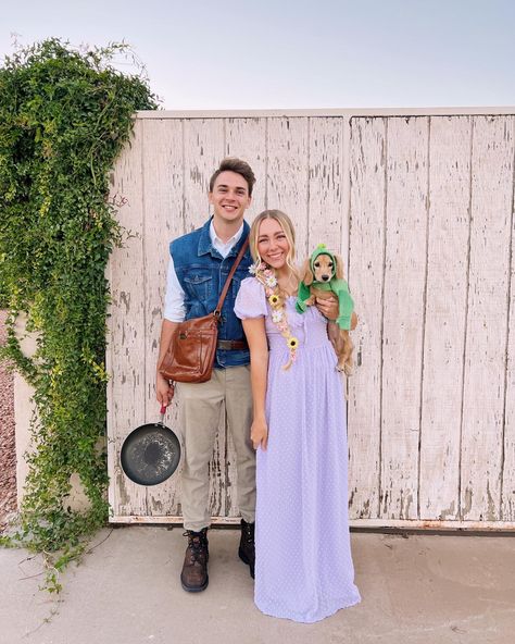 Tangles Halloween Costume, Tangles Couple Costume, Pascal Dog Costume, Flinn Ryder Rapunzel Costume, Rapenzul And Flynn Costume, Couples Halloween Costume Ideas With Dog, Rupunzle And Flynn Halloween Costume, Tangled Costume Family, Diy Pascal Costume Baby