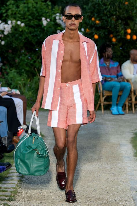 Menswear 2020, Outfits Hombre, Menswear Collection, Summer Fashion Outfits, Vogue Paris, Large Fashion, Casablanca, Beach Outfit, Fashion News