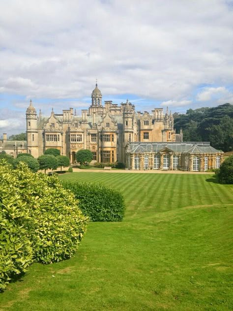 Harlaxton Manor Interior, English Castles Manor Houses, Harlaxton Manor, Luxury Castle, Castle Exterior, Beautiful Flower Garden, English Manor Houses, Castle Mansion, Castle Aesthetic