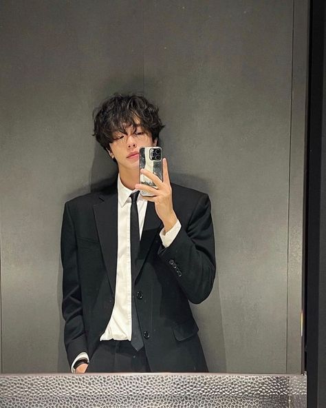 All Black Party Theme Outfit Men, Formal Men Aesthetic, Korean Poses Photo Ideas Men, Formal Korean Outfit Men, Korean Formal Outfit Men, Aesthetic Poses Photo Ideas Men, Starboy Aesthetic Outfit Men, Party Outfits For Guys, Insta Photo Ideas Men