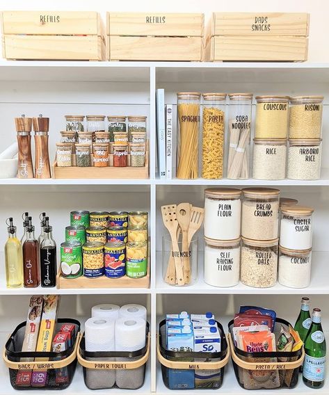 Ikea Kitchen Cupboards, Organised Pantry, Pantry Organization Baskets, Organization Baskets, Upcycle Home, Kitchen Cupboard Organization, Pantry Laundry Room, Pantry Bin, Kitchen Cupboard Storage