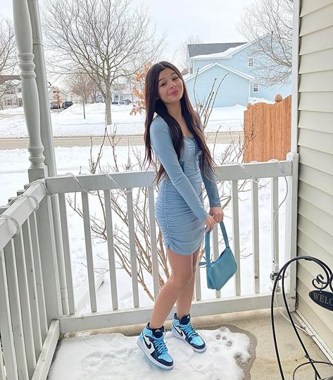 Air Jordan 1 Outfit Women Dress, Jordan 1 Blue Chill Outfit Women, Blue Jordans Outfit, Dress With Jordans, Fits With Jordans, Latina Fits, Nightclub Outfit, Air Jordan 1 Outfit Women, Jordan 1 Outfit Women