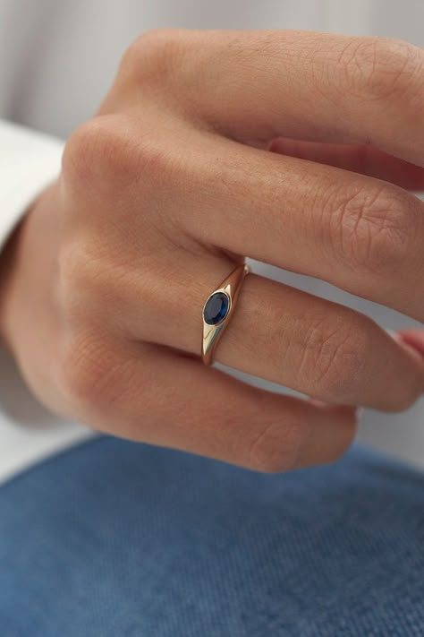 FiEMMA - Etsy Польша Solitaire Ring Oval, Blue Gemstone Ring, Sapphire Solitaire Ring, Blue Gemstone Rings, Ring Proposal, Gold Solitaire Ring, Sapphire Solitaire, Dope Jewelry, Funky Jewelry