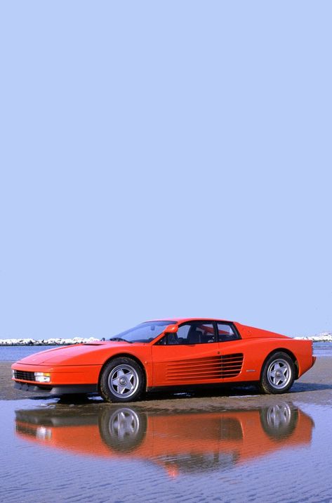 80s Ferrari, Cars From The 80s, Testarossa Ferrari, Trippy Pictures, Miami Art Deco, Ferrari Testarossa, Don Johnson, Mens Fashion Classic, Miami Vice