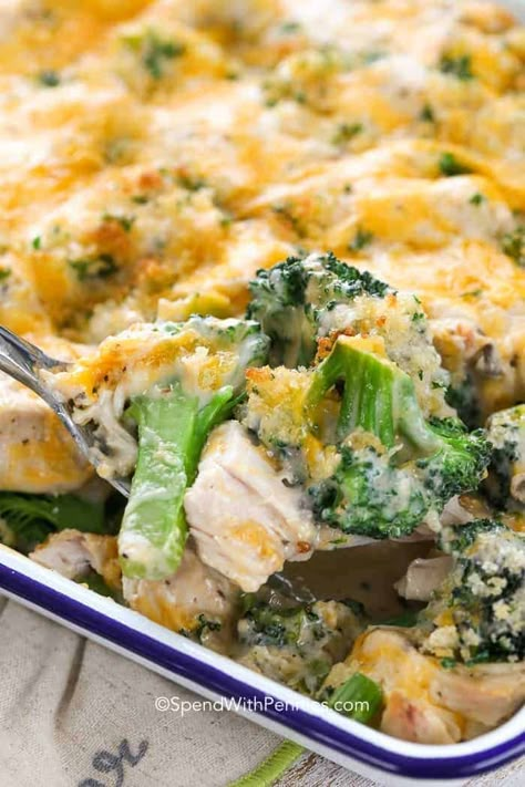 Chicken Divan is a quick and easy casserole, perfect for busy weeknights. If you use leftover chicken, you can have it on the table in under 30 minutes! #spendwithpennies #chicken #easyrecipe #weeknightmeal #casserole #creamychicken #chickenrecipe #chickencasserole #leftoverchicken Rotisserie Chicken Recipes Leftover Broccoli, Recipes For Leftover Roasted Chicken, Chicken Devine Casserole, Chicken Divan Recipe Easy, Easy Chicken Divan, Broccoli Divan, Chicken Diane, Chicken Broccoli Divan, Chicken Divan Casserole