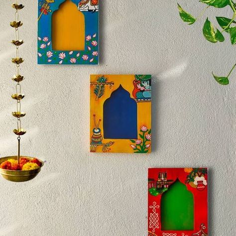 Diwali Wooden Decor, Cardboard Crafts For Wall Decor, Diy Jharokha, Jharokha Decor Diy, Jharokha Designs, Cardboard Wall Hanging, Flower Wall Hanging Decor, Room Hanging Decor, Diy Paper Wall Hanging