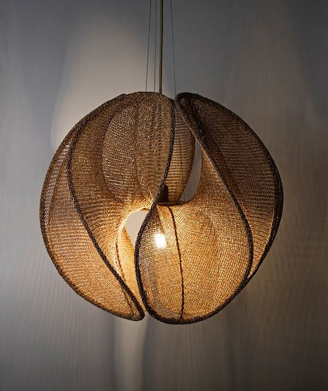 Hanging Lamp Design, Wooden Lamps Design, Deco Luminaire, Low Tech, Wooden Lamp, Wood Lamps, Diy Lamp, Lamps Ceiling, Hanging Lamp