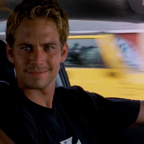 Brian O'conner 2 Fast 2 Furious, Paul Walker Fast And Furious 1, Paul Walker 2000’s, Paul Walker She's All That, Paul Walker Icons, Brian O Conner Icon, Brian O'conner Wallpaper, Paul Walker Aesthetic, Paul Walker 90s