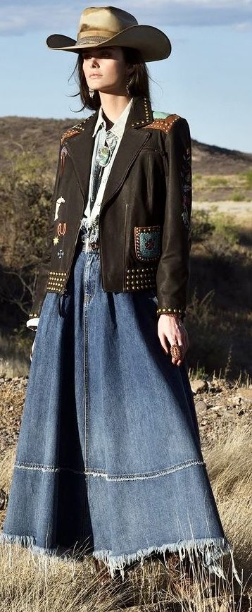 Cowboy Chic, Look Boho Chic, Double D Ranch, Cowboy Girl, Cowboy Outfits, Western Women, Black Boho, Western Look, Western Chic