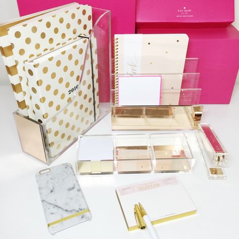 BRAND NEW! #KateSpade Gold Acrylic Office Accessories #RichmondFinch… Kate Spade Desk Accessories, Kate Spade Office Inspiration, Acrylic Office Supplies, Gold Office Accessories, Geometry Angles, Letter Sorter, Kate Spade Office, Work Cubicle, Cubicle Decor Office