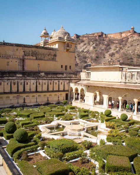 The Amber Fort or Amer Fort. Unlike what I had thought, it’s not named after the jewel, but believed to be named after Ambikeshwar Temple or Amba, the protector of the world. Perched on the hill above Jaipur, it was home to the Maharaja before the royal seat was moved to the City Palace (see yesterdays post!). The decoration is exquisite, especially the hall of mirrors. Being on a hill there are a number of ways to visit; trudging up by foot, in the car (my preferred option) or by elephant.... Amber Fort, Solo Travelling, Amer Fort, Travelling Around The World, Hall Of Mirrors, The Protector, March 5, A Hill, The Jewel