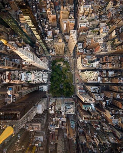 Flatiron District Nyc, Aerial City View, Flatiron Building Nyc, Daniel Burnham, New York Square, Nyc Architecture, American Wallpaper, Madison Square Park, Nyc Vintage