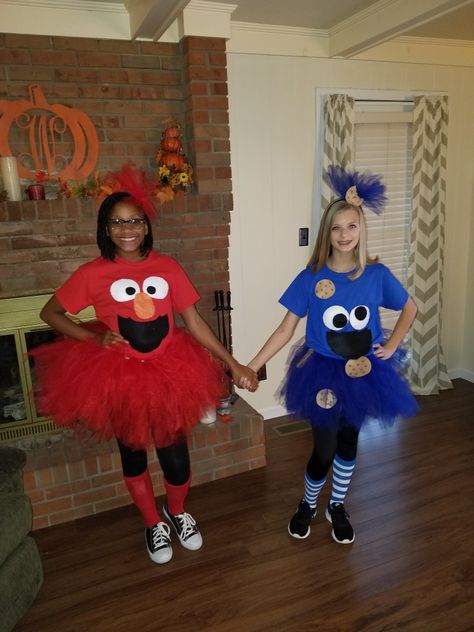 Halloween Duo Costumes, Costumes Faciles, Halloween Duo, Cookie Monster Costume, Costumes For Work, Best Group Halloween Costumes, Makeup Zombie, Meme Costume, Halloween Costumes For Work