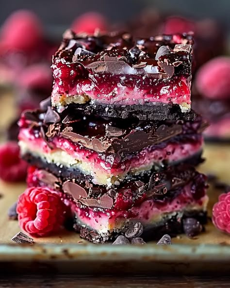 Dark Chocolate Raspberry Pie Bars - Recipes Smile Raspberry And Chocolate Desserts, Raspberry Pie Bars, Chocolate Raspberry Dessert Easy, Raspberry Chocolate Desserts, Chocolate Raspberry Bars Recipes, Raspberry Dessert Recipes, Raspberry Dessert, Chocolate Raspberry Dessert, Raspberry Dessert Bars