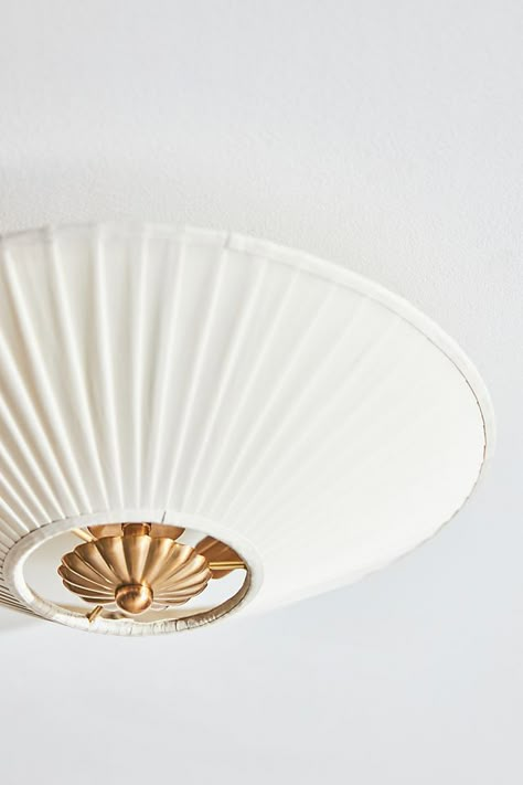 Flush mount ceiling