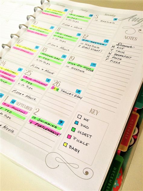 Family Calendar Organization, Organization Calendar, Family Organization, Family Schedule, Calendar Layout, Resource Room, Calendar Organization, Family Calendar, Family Planner