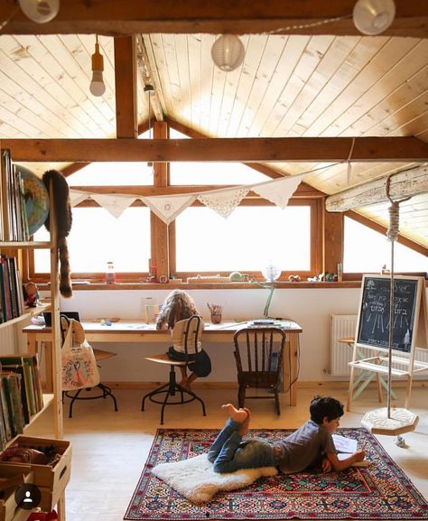 Cozy Homeschool, Vintage Playroom, Homeschool Room Design, Homeschool Room, Kids Room Inspiration, Wild Free, Learning Spaces, Kid Spaces, Cottage Decor