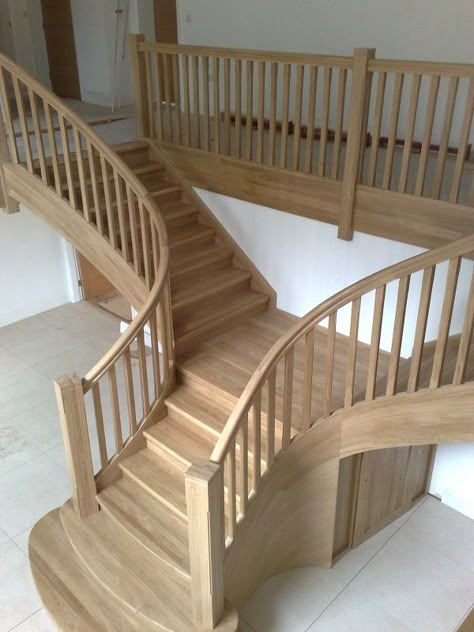 Back Hallway Ideas, Dollhouse Staircase, Stair Construction, Steps Indoor, Wooden Cupboard Design, Curved Stairs, Concrete Mix Design, Spiral Stairs Design, Wooden Staircase Design