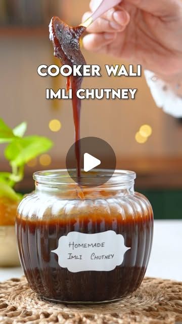 Aruna Vijay on Instagram: "Cooker wali imli chutney   This tamarind chutney is a staple In my kitichen, and making this in a cooker is one of the easiet way to do it. I love to use this in my chaats and variety of dishes. The best part this has a great shelf life when stored in a sterilised jars.   [ chaat, imli chutney, tamarind chutney, chaat, Indian street food, cooker, quick recipes, homemade ]" Chaat Indian, Pickle Sauce, Chat Recipes, Chats Recipe, North Indian Recipes, Tamarind Chutney, Food Indian, Indian Street, Indian Street Food