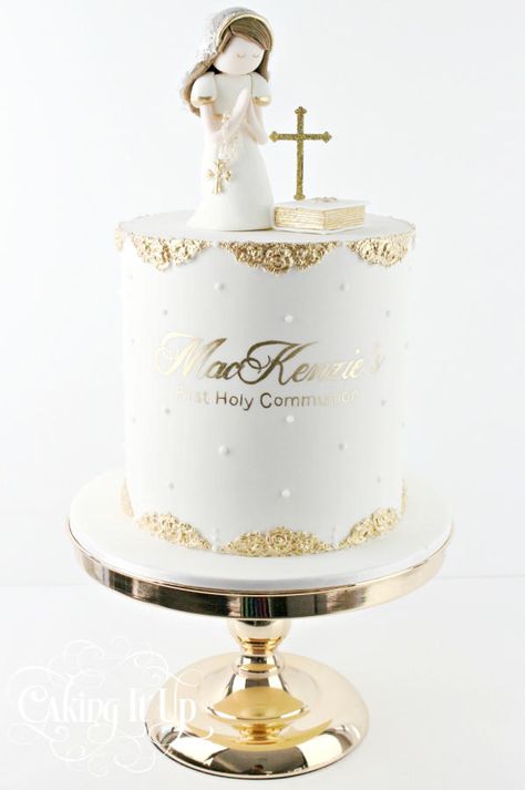 A clean and simple one tier white and gold holy communion cake with gold detailing and fondant toppers. www.cakingitup.com.au www.facebook.com/cakingitup www.vimeo.com/ondemand/cakingitup Comunion Cake, Holy Communion Cake, One Tier Cake, First Holy Communion Cake, Holy Communion Cakes, Religious Cakes, Holy Communion Party, First Communion Cakes, Confirmation Cakes