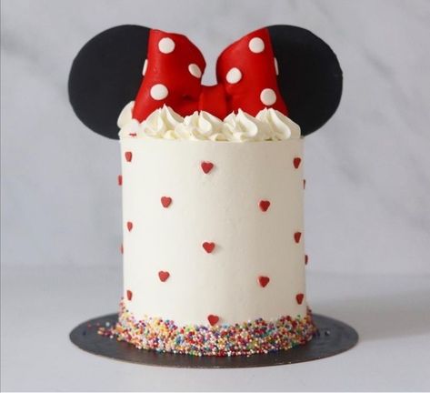 Mickey Mini Cake, Mickey Minnie Cake Ideas, Minnie Mouse Mini Cake, Mickey Mouse And Minnie Mouse Cake, 3rd Mickey Mouse Birthday, Mini Mickey Mouse Cake, Pastel Minnie Mouse Cake, Mini Mouse Birthday Ideas, Minnie Bday Party