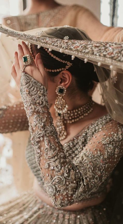 Walima Dress, Latest Bridal Dresses, Bridal Dresses Pakistan, Pakistani Wedding Outfits, Pakistani Fancy Dresses, Salwar Kamiz, Bridal Dress Fashion, Asian Bridal, Pakistani Bridal Dresses