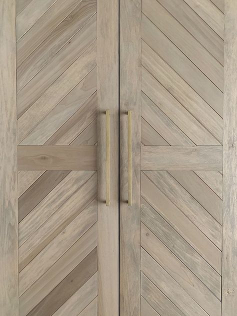 Bifold Doors Makeover, Diy Closet Doors, Chevron Door, Closet Door Makeover, Herringbone Wood, Wooden French Doors, Build Plans, Diy Barn Door, Simply White