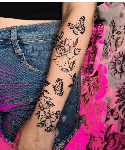 Tattoo Brazo Mujer, Cute Meaningful Tattoos, Arm Tattoos For Women Forearm, Wrap Around Wrist Tattoos, Lower Arm Tattoos, Around Arm Tattoo, Flower Tattoo Ideas, Rose Tattoo Sleeve, Cute Hand Tattoos