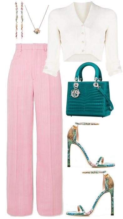 Pink Pattern Pants Outfit, Business Casual Outfits Pink Pants, Pink Buissnes Outfit, Aesthetic Trousers Outfit, Office Outfits Women Pink, Colorful Trousers Outfit, Pale Pink Pants Outfit, Wide Leg Pink Pants Outfit, Pink Trousers Outfit Work Attire