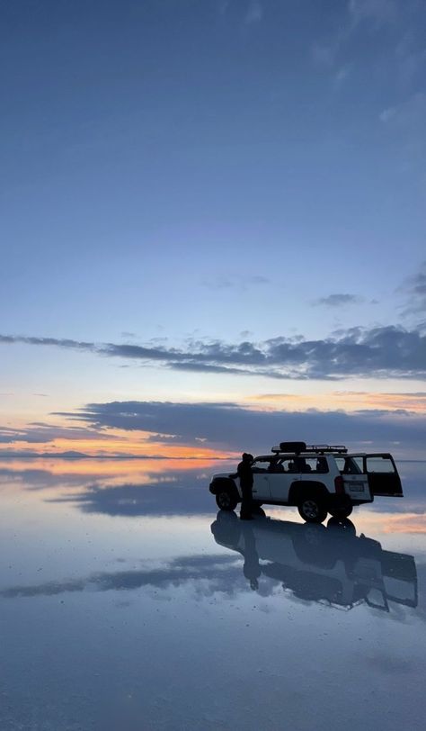 Sky Reflection On Water, Salar Bolivia, Aesthetic Sky Clouds, Sky Reflection, Uyuni Bolivia, Latin America Travel, Bolivia Travel, Desert Safari Dubai, Water Aesthetic