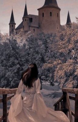 A Castle, The Castle, A Woman, Castle, White Dress, Walking, White, Beauty