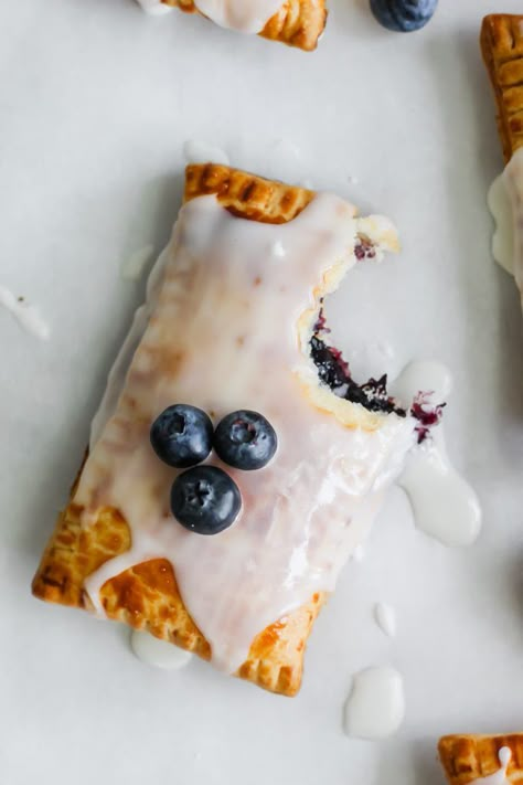 Pop Tart Glaze Recipe, Berry Poptarts, Berry Pop, Toaster Strudel, Poptart Recipe, Pop Tart, Homemade Jam, Hand Pies, Food Breakfast