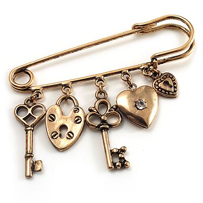 Kilt Pin Jewelry, Steampunk Key, Safety Pin Jewelry, Beaded Braclets, Safety Pin Brooch, Heart Shaped Jewelry, Jewelry Lockets, Punk Jewelry, Heart Brooch