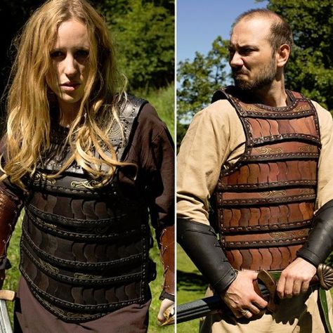 Lotr Cosplay, Celtic Costume, Lamellar Armor, Viking Cosplay, Leather Armour, Costume Armour, Armor Ideas, Medieval Armour, Last Kingdom