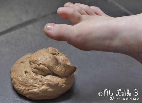 Make Fake Dog Poo!!! A fun April Fool's Day prank for kids. Pranks For Kids, April Fools Pranks, April Fools Joke, Kids Craft Room, Good Pranks, Fools Day, Practical Jokes, April Fools Day, Dogs Pooping