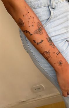 Datum Tattoo, Wörter Tattoos, Muster Tattoos, Petite Tattoos, Leg Tattoos Women, Small Hand Tattoos, Classy Tattoos, Arm Tattoos For Women, Discreet Tattoos