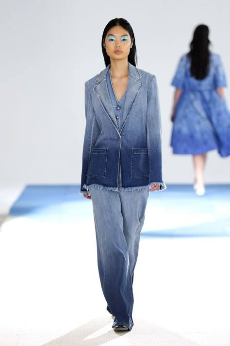 SPRING 2025 — Denim Fashion Runway, Pants Types, Winter Fashion Show, Coat Styling, Deconstruction Fashion, Trend 2025, Canadian Tuxedo, Resort Look, Kobi Halperin