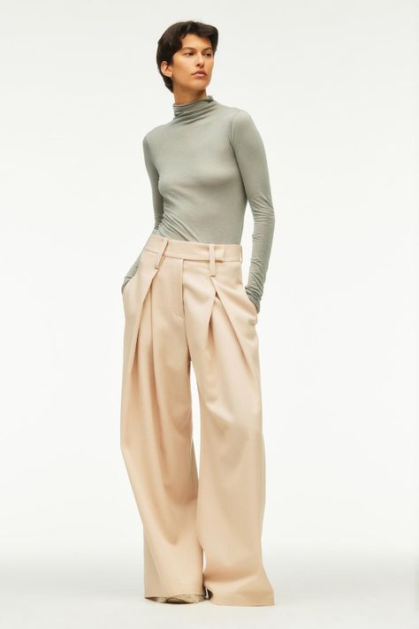 The New Zara Studio Collection Is a Fall Dream Come True Pants Runway, Unique Pants, Linen Suits, Wide Trousers, Wool Vest, Leather Shirt, Wool Trousers, Pants Design, Pleated Pants