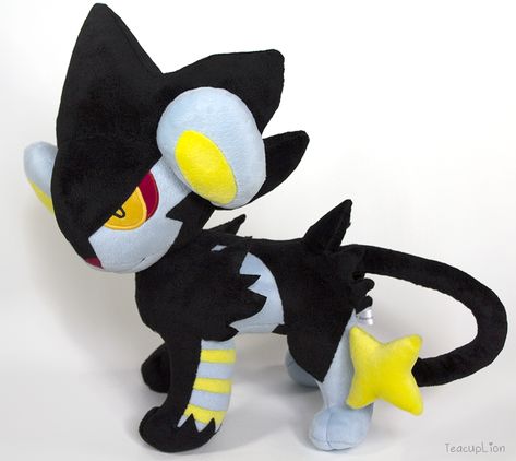 Luxray Pokemon, Pokemon Plushies, Pokemon Eevee Evolutions, Eyes Pattern, Pokemon Dolls, Funko Figures, Jungle Room, Play Pokemon, Plushie Patterns