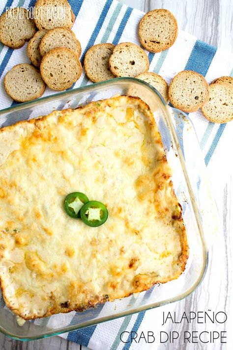 Warm Jalapeno Crab Dip Recipe is a crave-able bite of cheesy, briny deliciousness that'll disappear right before your eyes! Crab Dip Recipe, Appetizers Easy Dips, Bread Booze Bacon, Dip Recipes Appetizers, Jalapeno Recipes, Party Bites, Crab Dip, Entertaining Recipes, Football Food