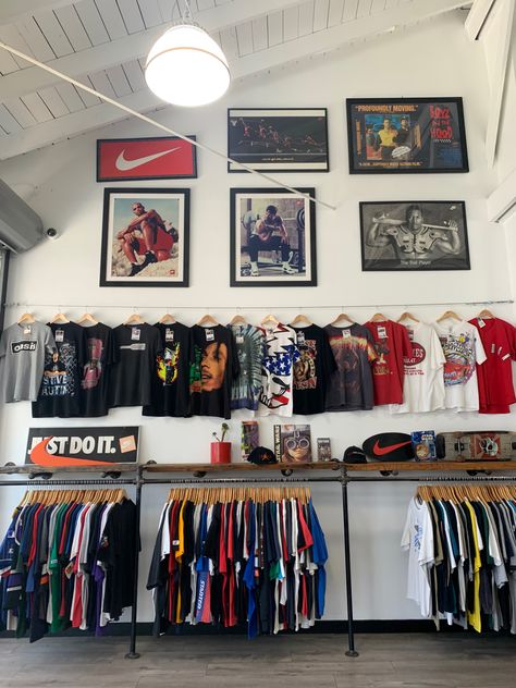 Thrift Store Interior Design, Tshirt Store Interior Design, Distro Clothing Design, Skateshop Interior, Streetwear Shop Interior, Shirt Merchandise Display, Streetwear Store Interior Design, Street Wear Boutique Interior, Y2k Clothing Store Interior