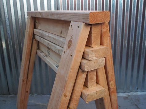 Sawhorse Plans, Saw Horses, Woodworking Projects Furniture, Woodworking Projects For Kids, Wood Shed, Learn Woodworking, Woodworking Projects That Sell, Diy Holz, Woodworking Workshop