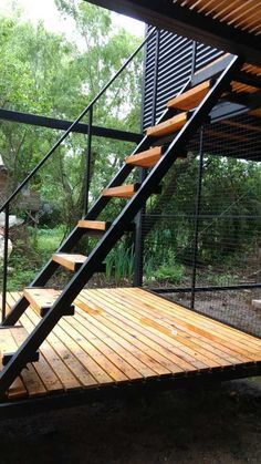 Industrial House Exterior, Tiled Staircase, Staircase Outdoor, Staircase Design Modern, Tree House Plans, Steel Stairs, Exterior Stairs, Stairway Design, House Deck