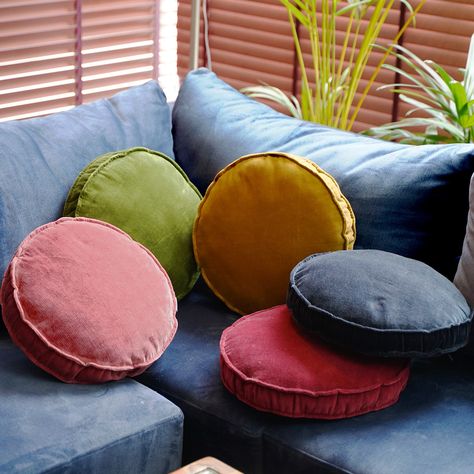 Cotton Velvet Round Chair Pad Cushion Round Seat Pad for - Etsy Australia Round Floor Cushion, Bar Stool Cushions, Velvet Accessories, Stool Cushion, Round Chair, Round Pillow, Velvet Throw, Floor Cushion, Chair Pads