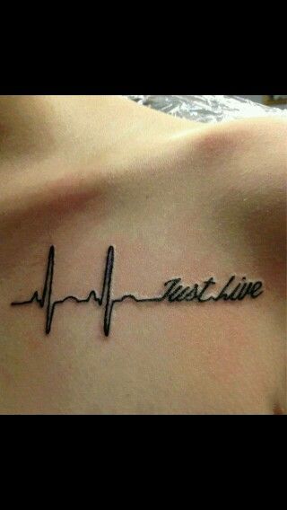 Pacemaker tattoo.. Tattoo Advice, Tato Flash, Clavicle Tattoo, Tatuagem Masculina Pequena, Heartbeat Tattoo, Chic Tattoo, Tattoo Trend, Inspiration Tattoos, Disney Tattoo